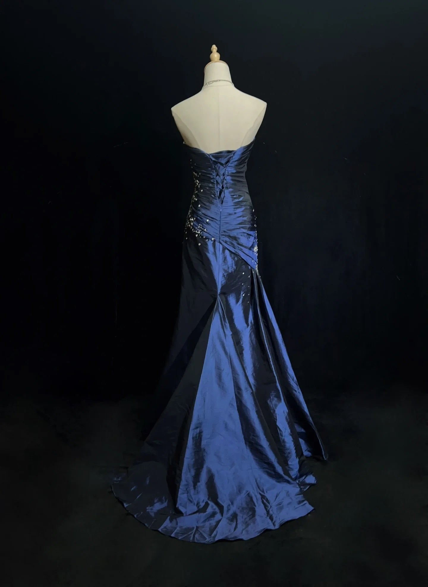 Sexy Sweetheart Sleeveless Mermaid Satin Long Navy Blue Prom Dresses SD1291
