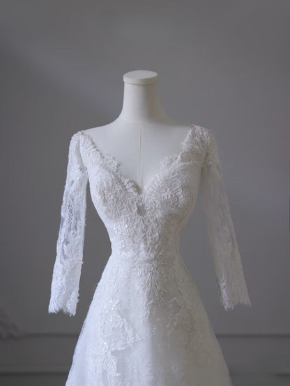 Timeless A line V Neckline White Lace Long Sleeves Wedding Dresses Bridal Dress SD2339