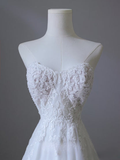Timeless A Line Sweetheart Lace Tulle White Wedding Dresses Brides Dress SD2343