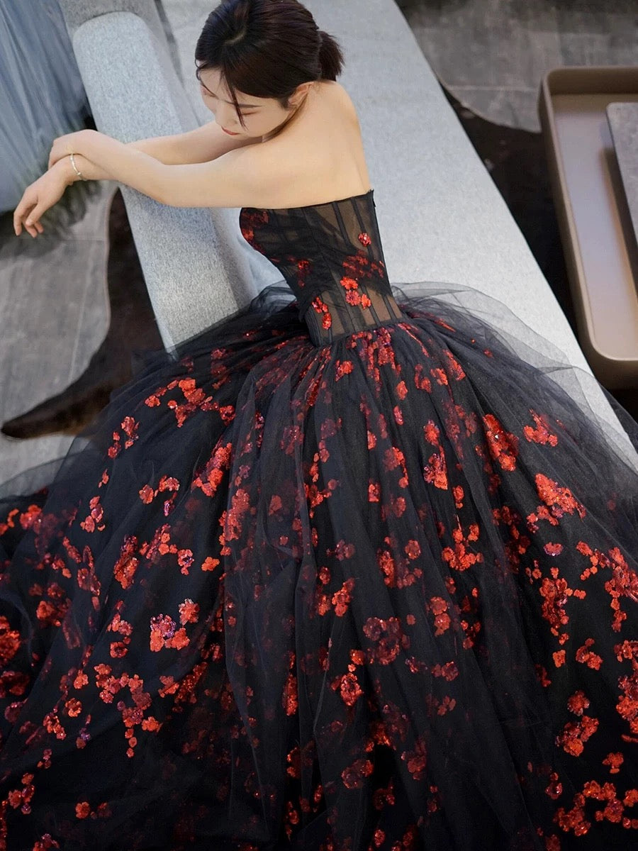 Classy Ball Gown Strapless Tulle Black Evening Dress Long Prom Dresses H2863