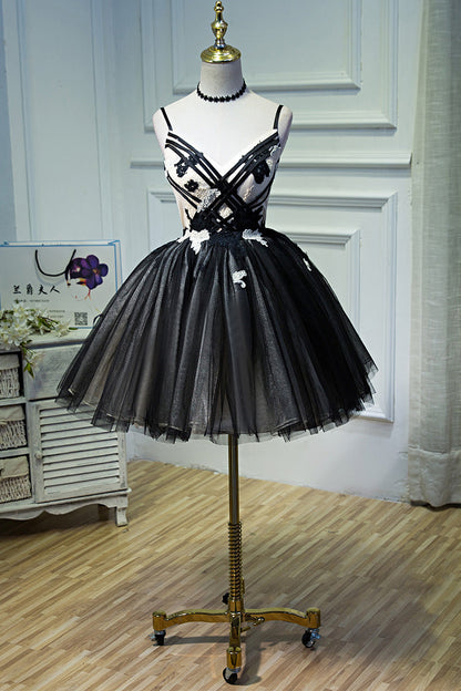 Black V Neck Straps Appliques Tulle Homecoming Dress