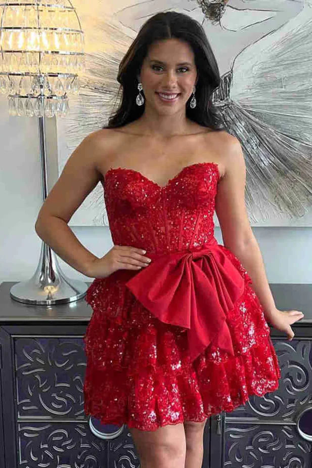 Sexy Lace A-Line Sweetheart Strapless Homecoming Dress