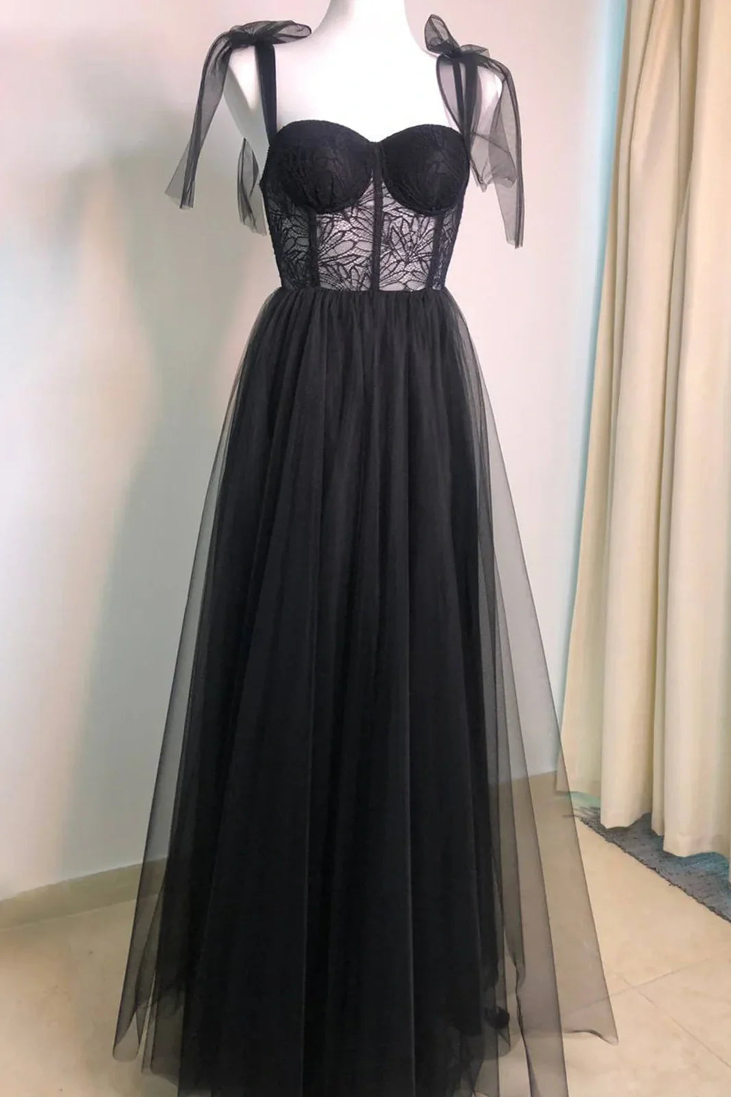 Sweetheart Sleeveless Sheer Empire Tulle A-Line Prom Dress