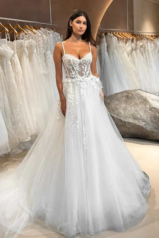 Sweetheart Sleeveless Tulle A-Line Lace Appliques Wedding Dress