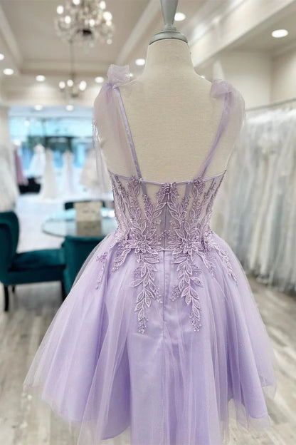 Sweetheart Straps Tulle A-Line Appliques Homecoming Dress