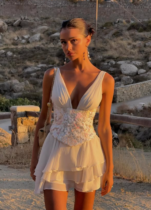 Gentle A Line V Neck Embroidery Satin Layered White Chiffon Homecoming Dress Birthday Dress SH5062