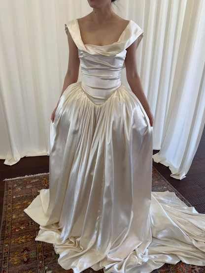 Gentle Vintage Ball Gown Straps Pleated Ivory Satin Wedding Dress SH5075