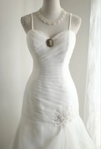 Charming Spaghetti Straps White Irregular Satin Organza Mermaid Princess Wedding Dress Long Bridal Gowns D2318