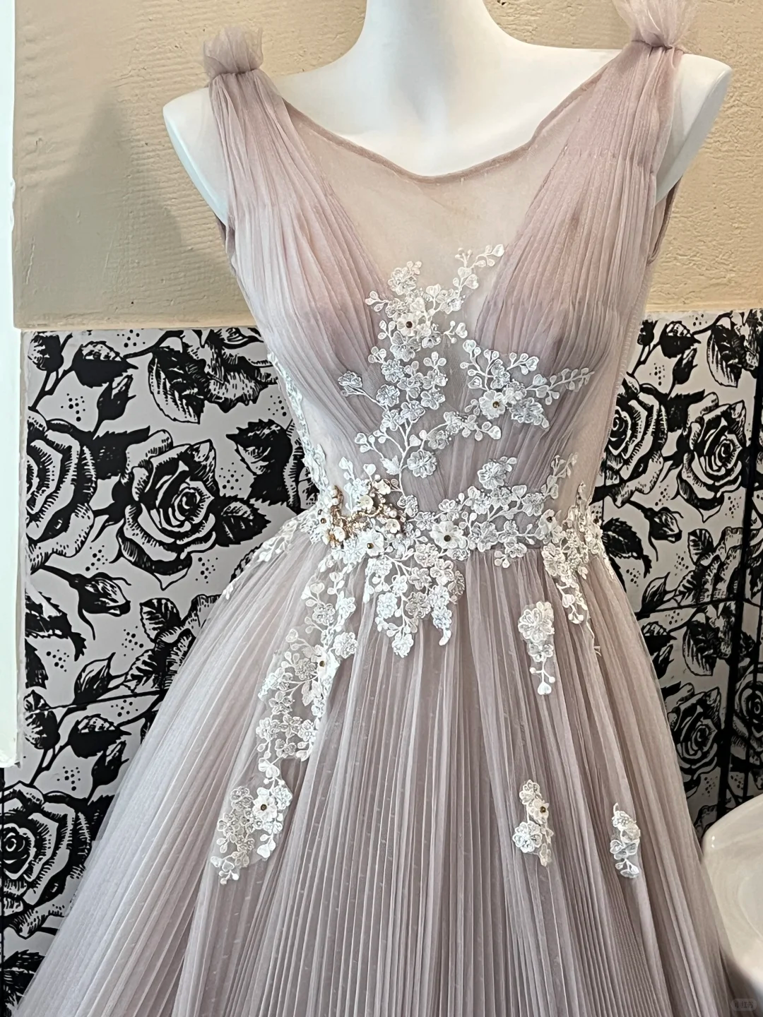 Dusty Rose Quartz A Line Round Neck White Appliques Tulle Long Party Dress Prom Dress Formal Dress SH3854