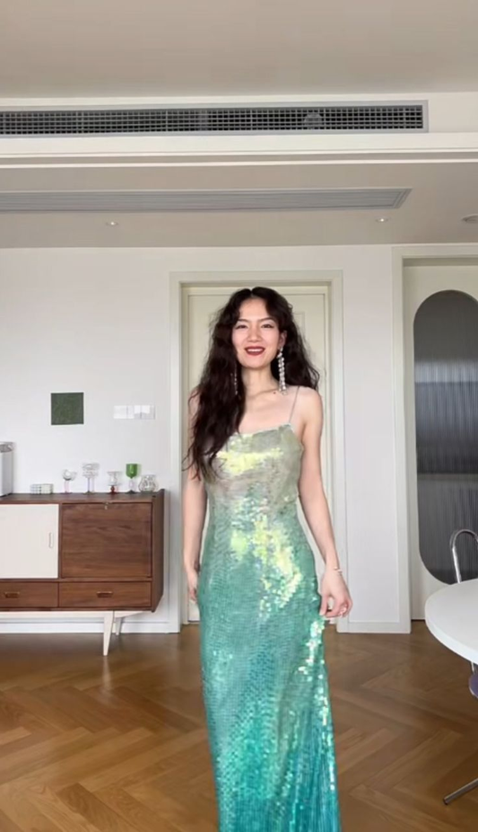 Sparkly Spaghetti Straps Ombre Green Sequin Mermaid Long Party Dress Evening Gown D1641