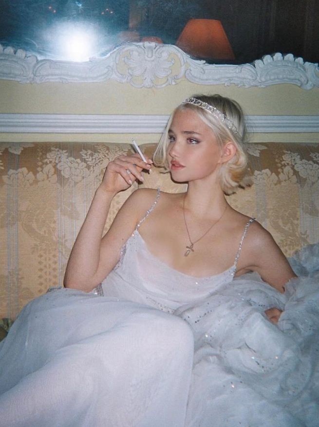 Elegant A Line Spaghetti Strap Rhinestone White Chiffon Prom Dress Evening Dress SH2254