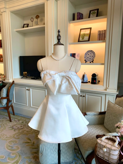 Elegant Bow Satin Beaded A Line Short Birthday Party Dress White Homecoming Dress D242