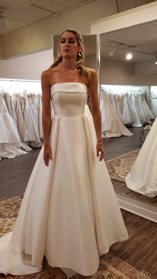 Modest Wedding Dress Ball Gown Strapless White Satin Long Wedding Dresses Brides Dress Bridal Gowns W0116