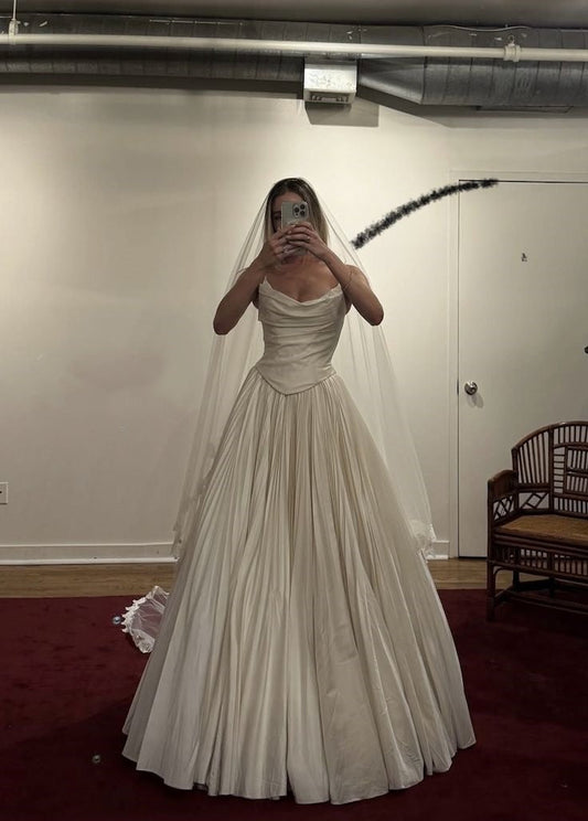 Modest Wedding Dress Ball Gown Strapless White Satin Long Wedding Dresses Brides Dress Bridal Gowns W0121