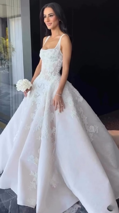 Pretty Wedding Dress Ball Gown Square Neck Lace White Wedding Dresses Bridal Gowns DP1612