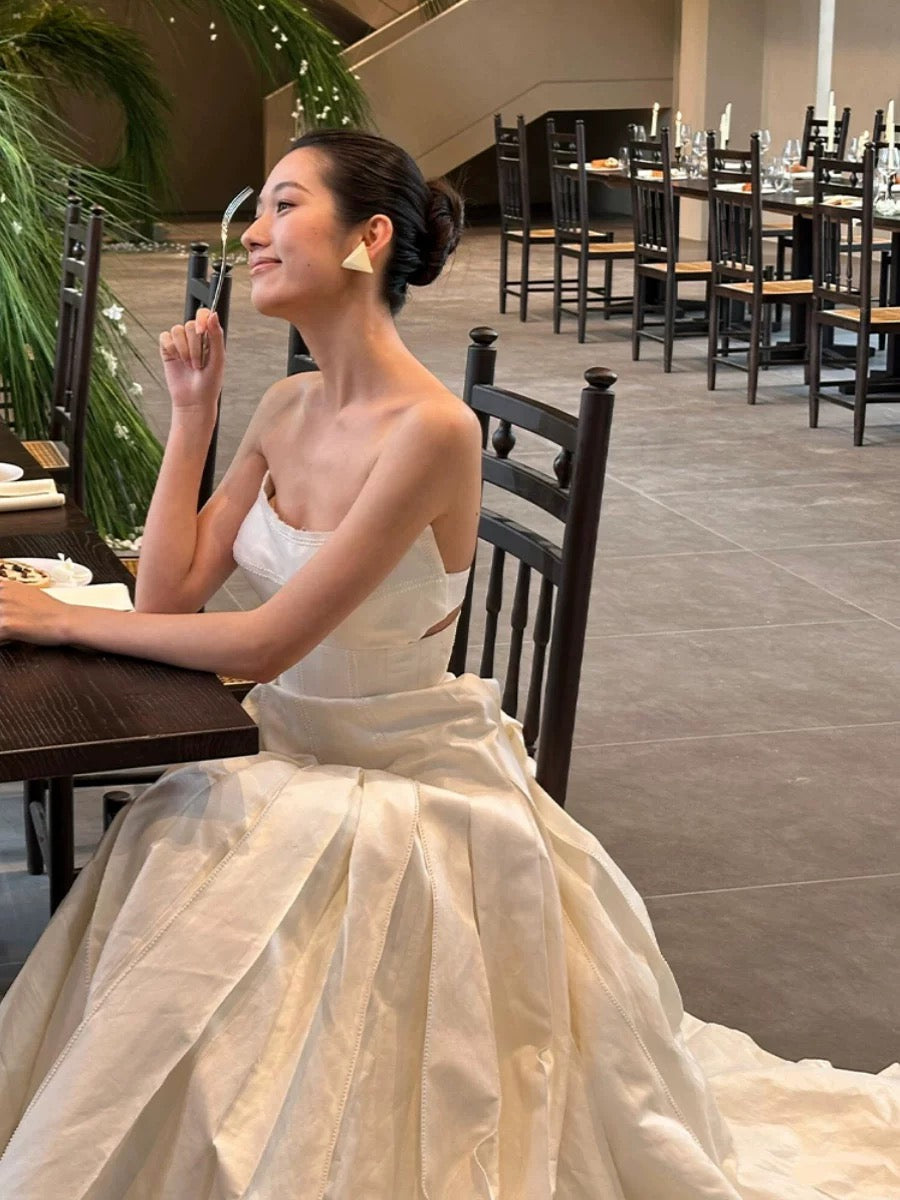 Vintage Wedding Dress Ball Gown Strapless Ivory Summer Beach Long Wedding Dresses Bridal Gowns W0788