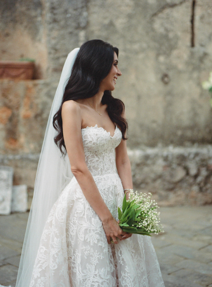 Elegant A Line Sweetheart Neck Lace Tulle Long Sweep Wedding Dress SH2219