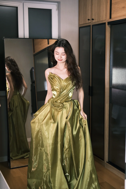 Pretty Green A Line Sweetheart Neck Pleated Satin Evening Dress Party Dress SH3480