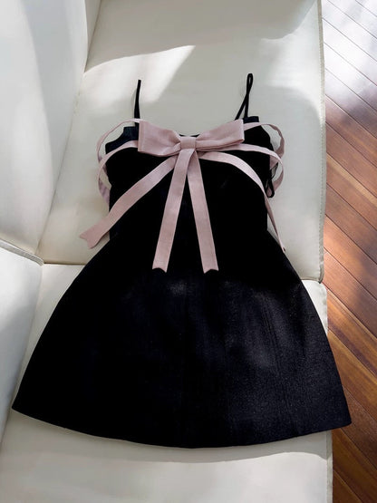 Trendy A line Spaghetti Straps Little Black Dress Formal Short 8th Grade Homecoming Dress Summer Middle School Hoco Dresses Cocktail Dress Birthday Outfits W955