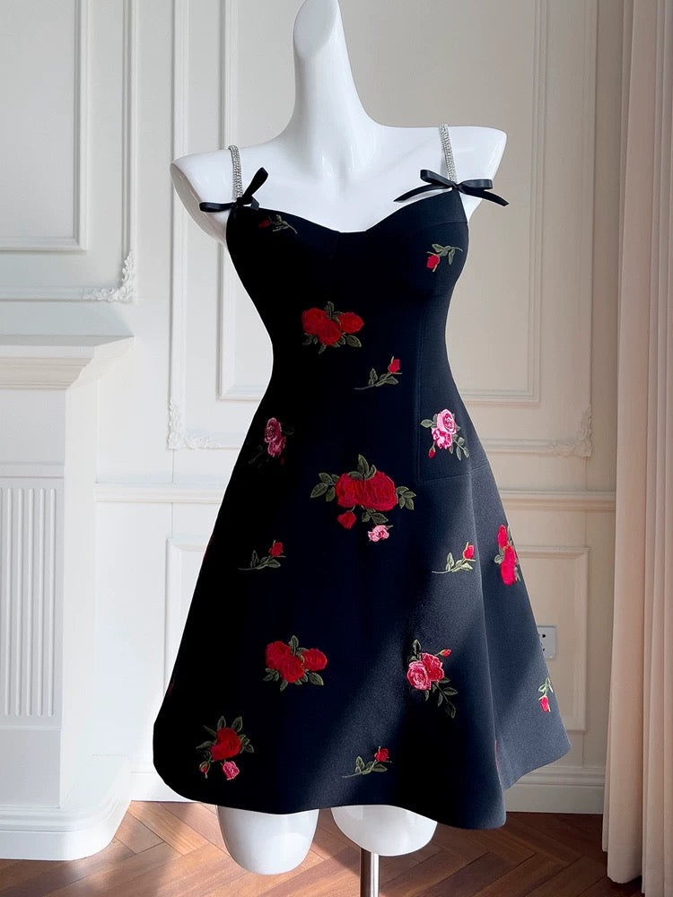 Trendy A line Spaghetti Straps Black Floral Short 8th Grade Homecoming Dress Summer Middle School Hoco Dresses Cocktail Dress Birthday Outfits W966