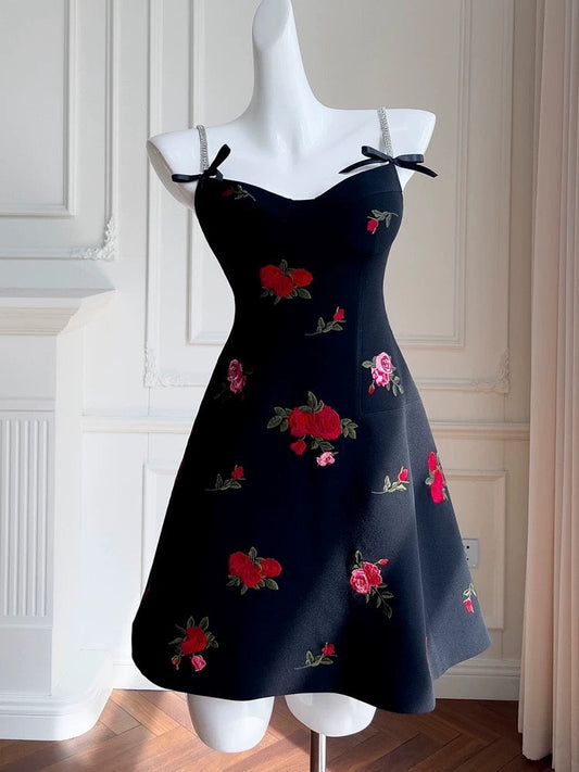 Trendy A line Spaghetti Straps Black Floral Short 8th Grade Homecoming Dress Summer Middle School Hoco Dresses Cocktail Dress Birthday Outfits W966