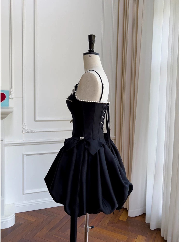 Elegant A line Spaghetti Straps Little Black Dress Satin Sleeveless Formal Short 8th Grade Homecoming Dress Summer Middle School Hoco Dresses Cocktail Dress Birthday Outfits W990