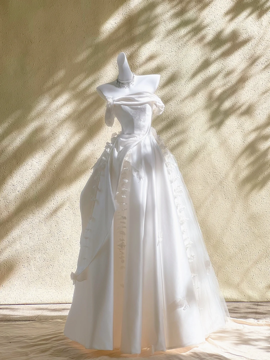 Pretty Wedding Dress Ball Gown Strapless Satin Short Sleeves White Wedding Dresses Bridal Gowns WD026