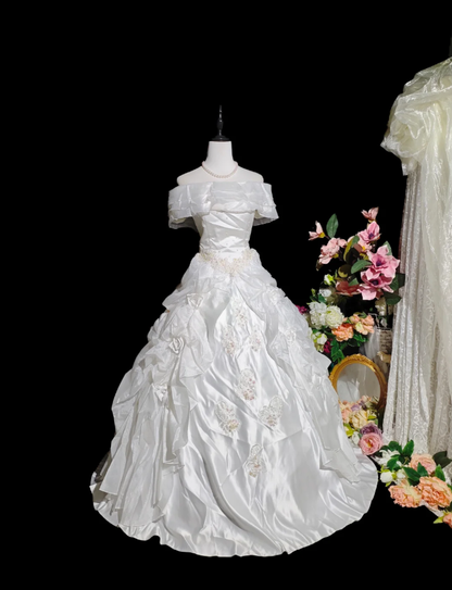 Vintage White Ball Gown Off The Shoulder Satin Pleated Appliques Beaded Birthday Quinceanera Dress D2356