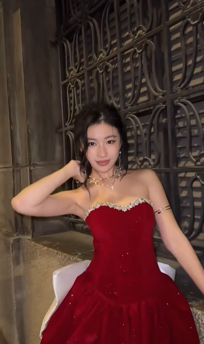 Cute A Line Sweetheart Neck Beaded Red Satin Short Homecoming Dress with White Bow SH5014