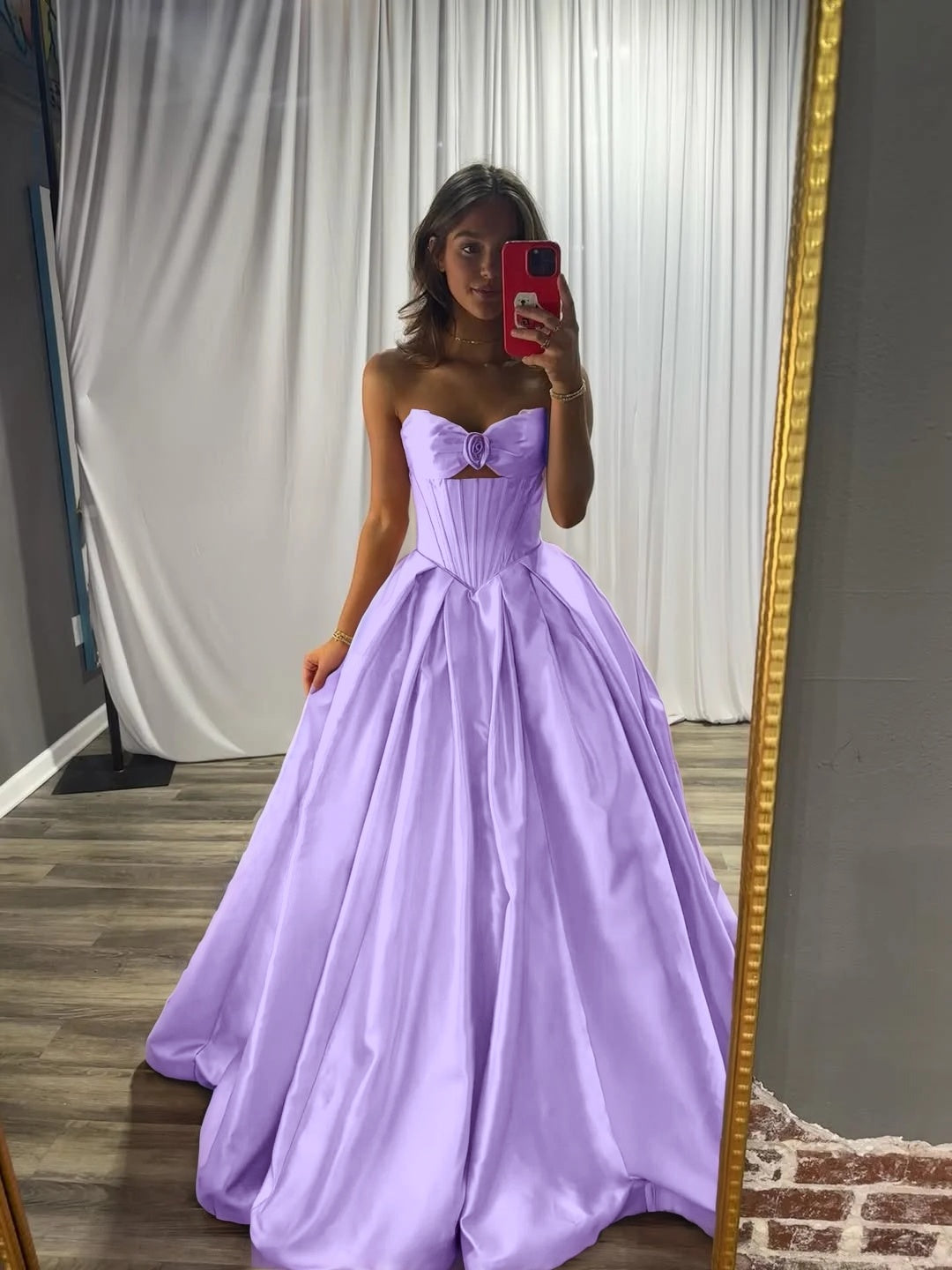 Elegant Sleeveless Strapless A Line Prom Dress With Pleated