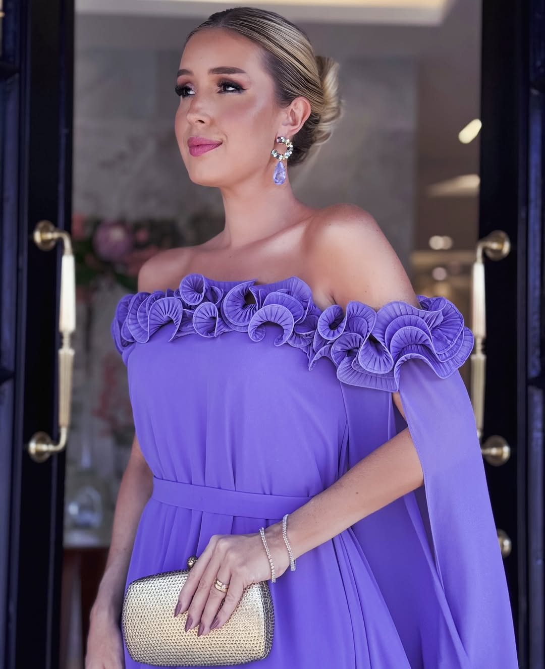 Purple Sleeveless Strapless Off-Shoulders Handmade Flower Prom Dress