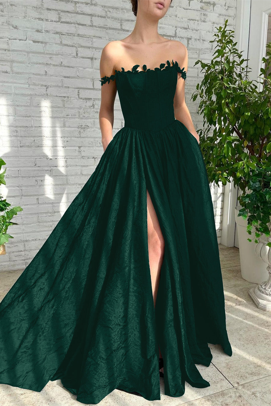 Black A Line Off-The-Shoulder Evening Dress Sleeveless Lace Side Split