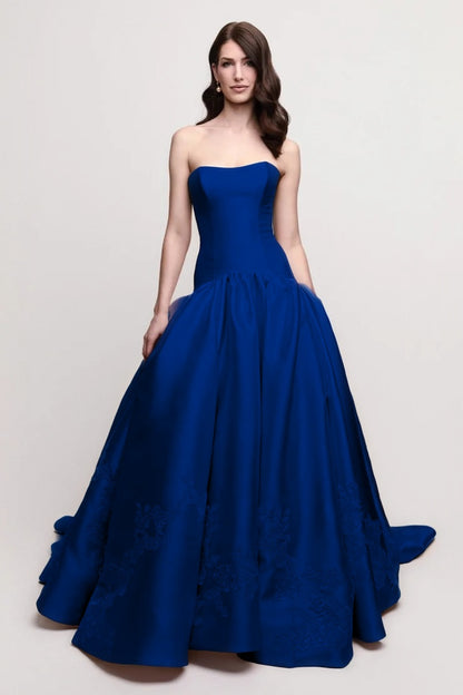 Charming Sleeveless Pink Strapless Satin Evening Dress With Applique