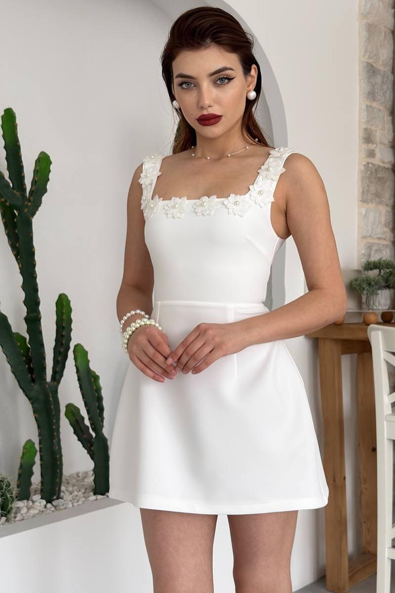 Chic White Satin Pearl Beaded Sleeveless Floral Applique Short Prom Dress