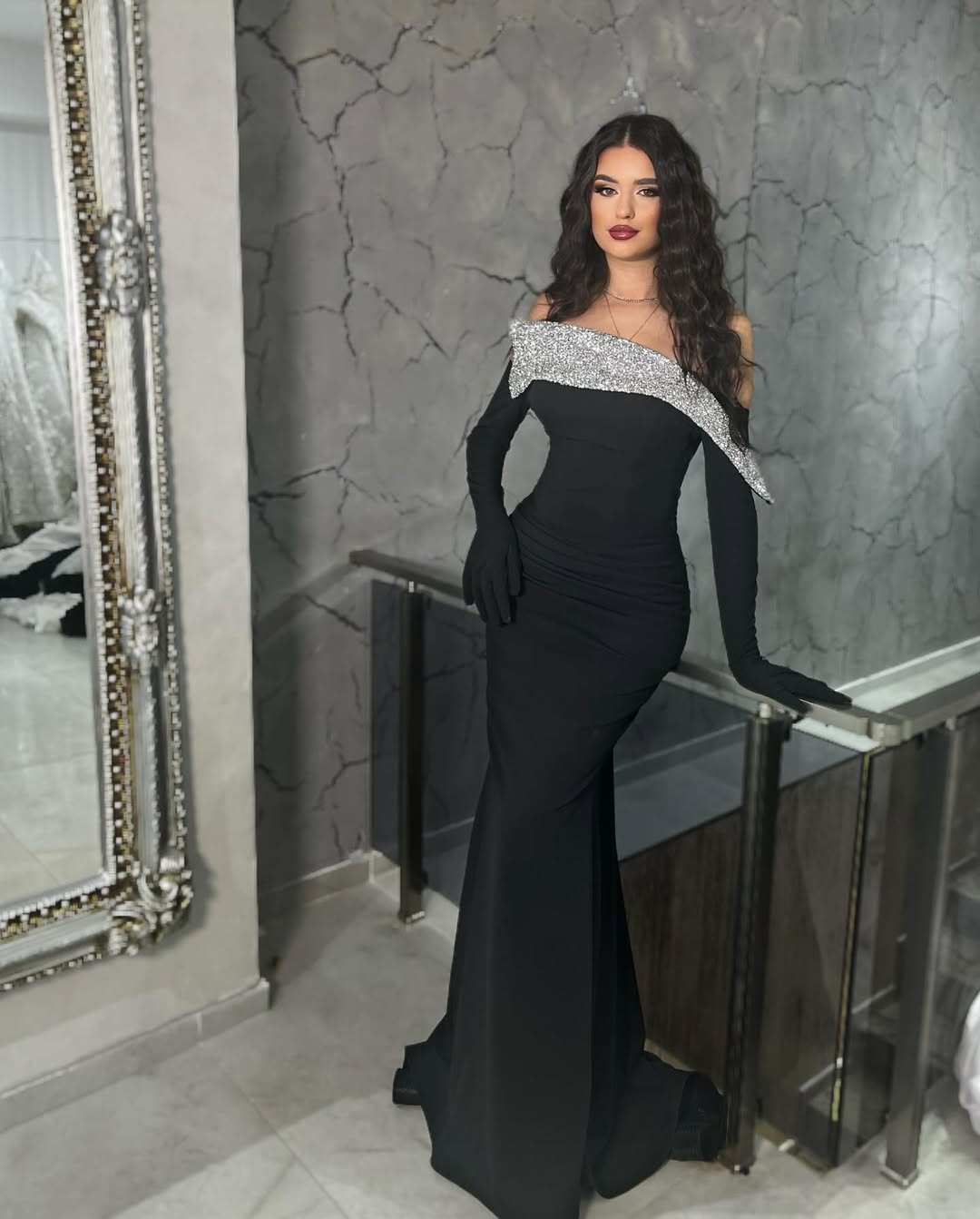 Black Long Sleeves Strapless Mermaid Beads Prom Dress