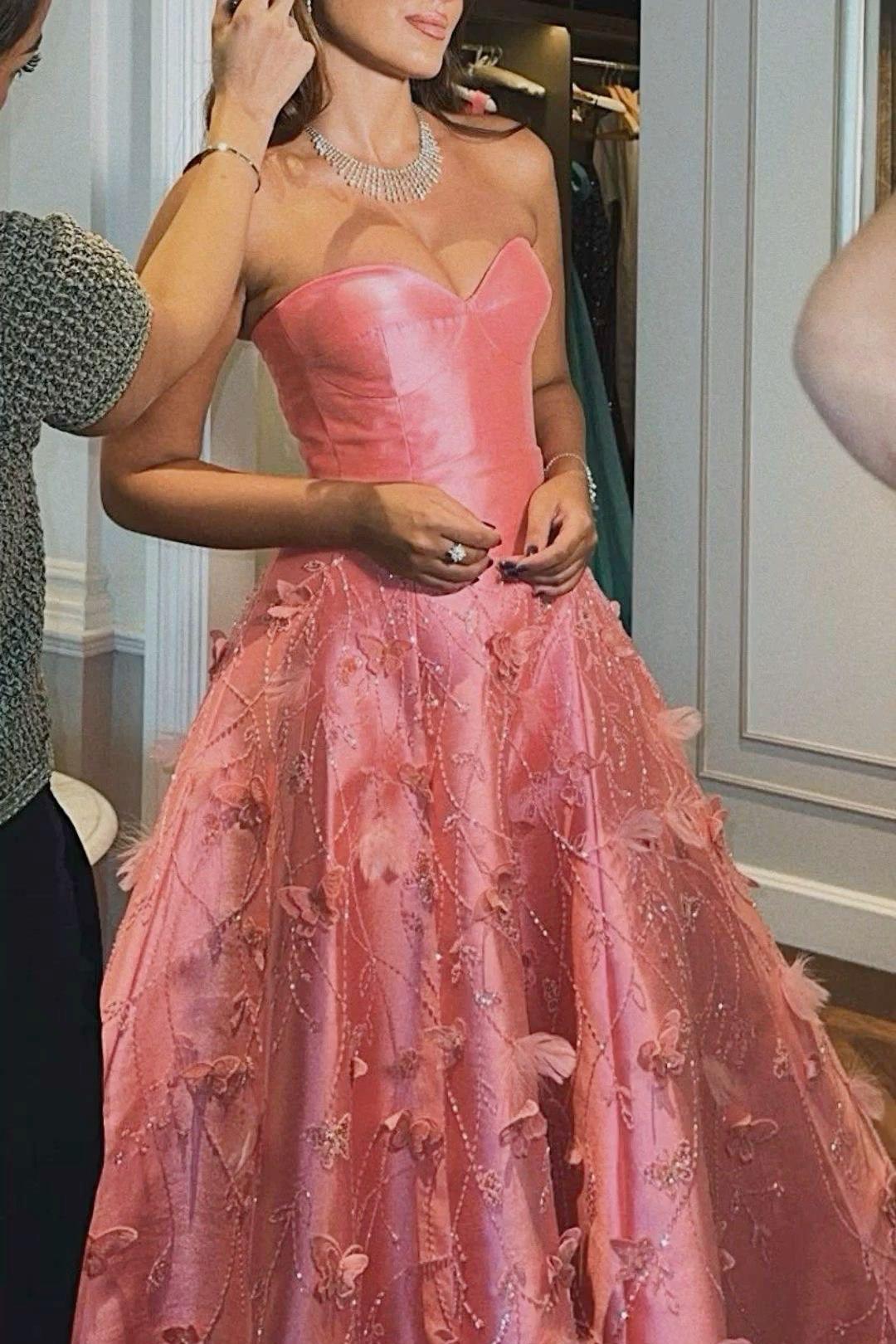 Glamorous Satin Sleeveless Strapless Applique Prom Dress with Sequins