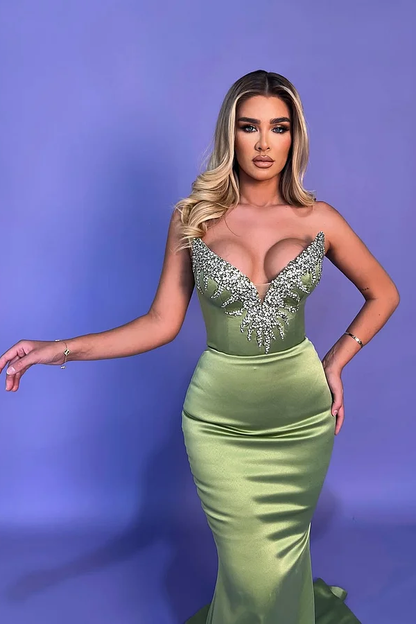 Green Sleeveless Strapless Deep V-Neck Beads Mermaid Prom Dress