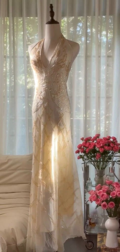 Elegant Sheath Halter Beaded Ivory Chiffon Long Prom Dress Graduation Prom Dress SH2563