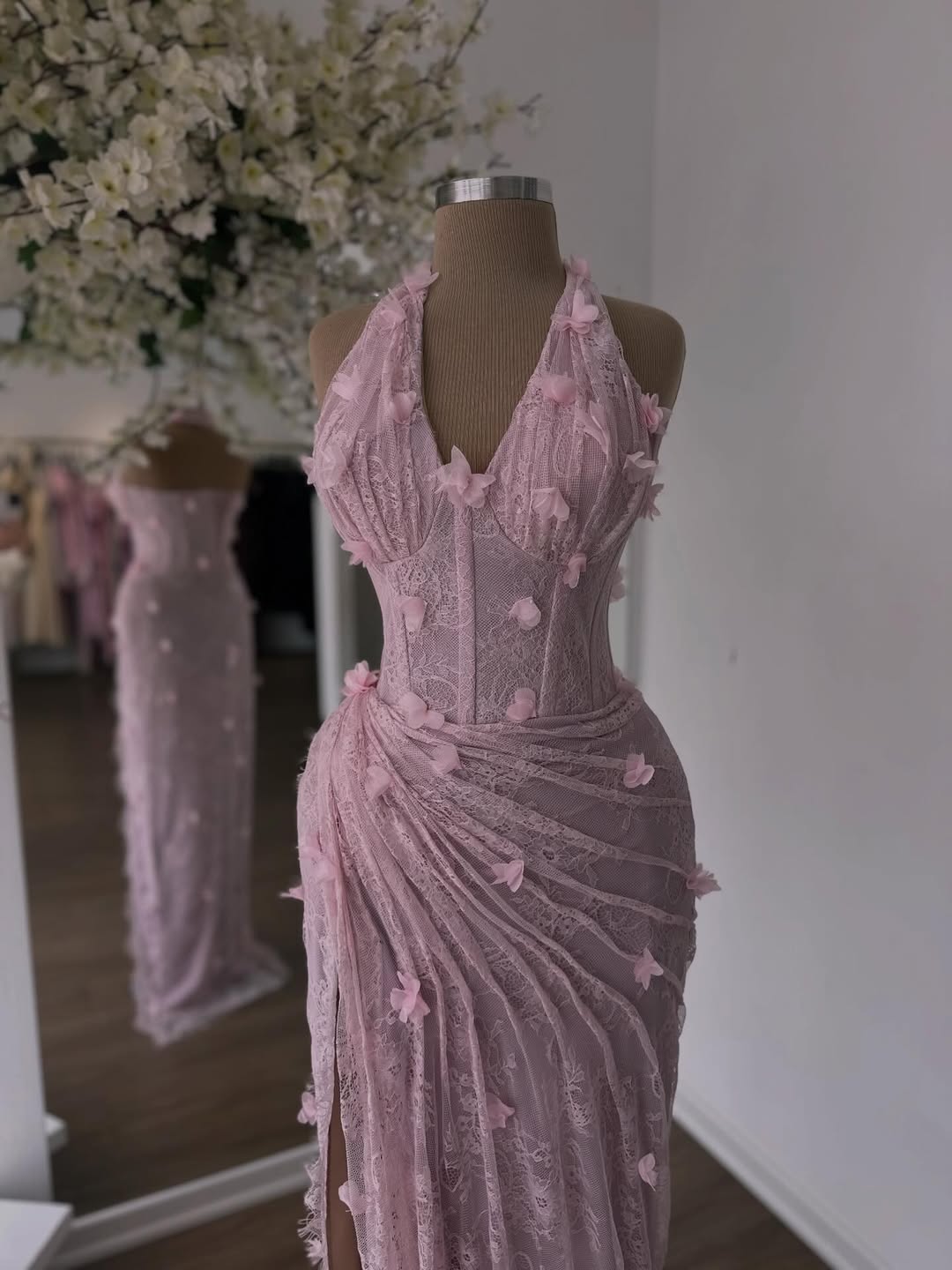 Elegant Sleeveless Halter Straps V-Neck Split Long Evening Dress With Appliques