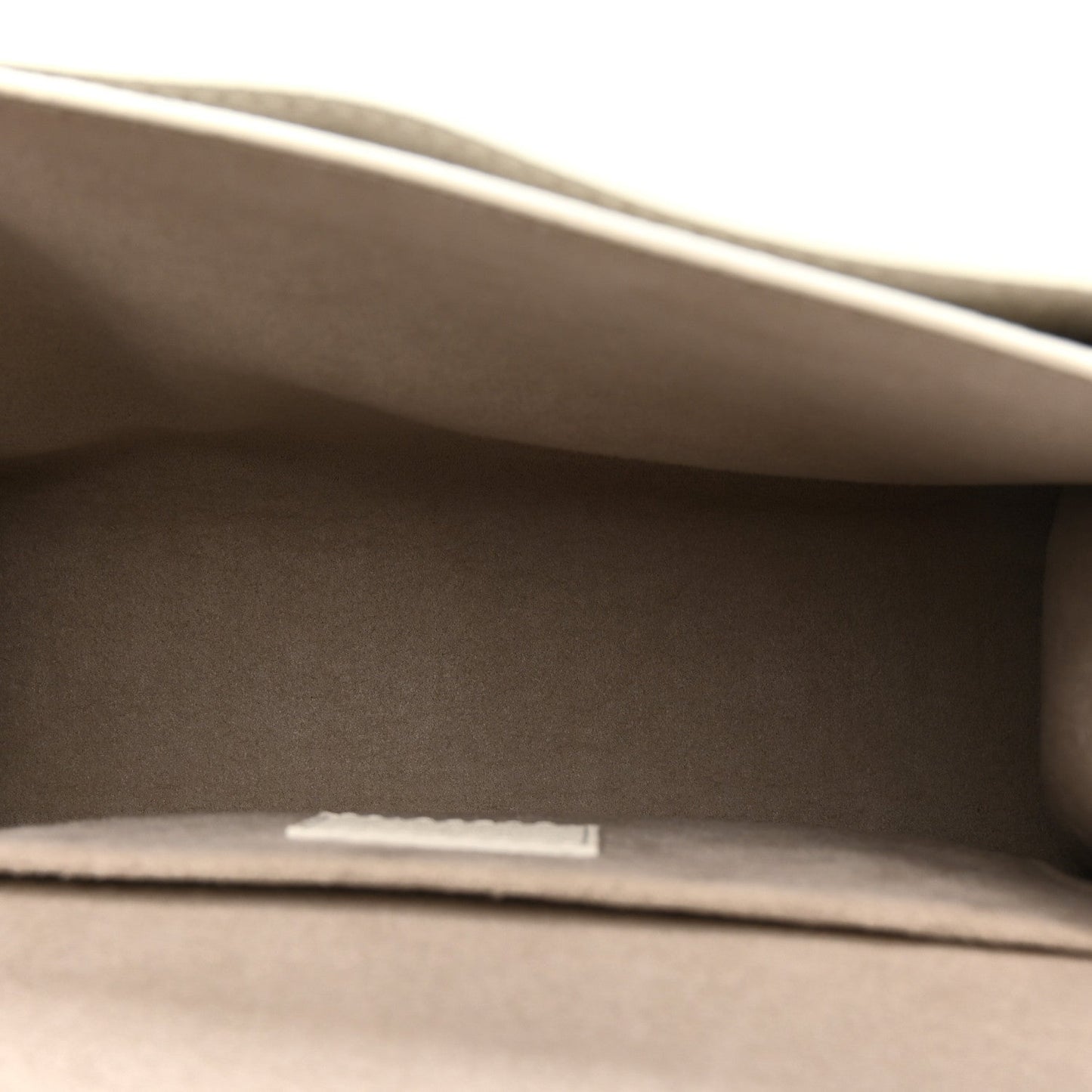 Soft Calfskin Mylockme Chain Bag BB White