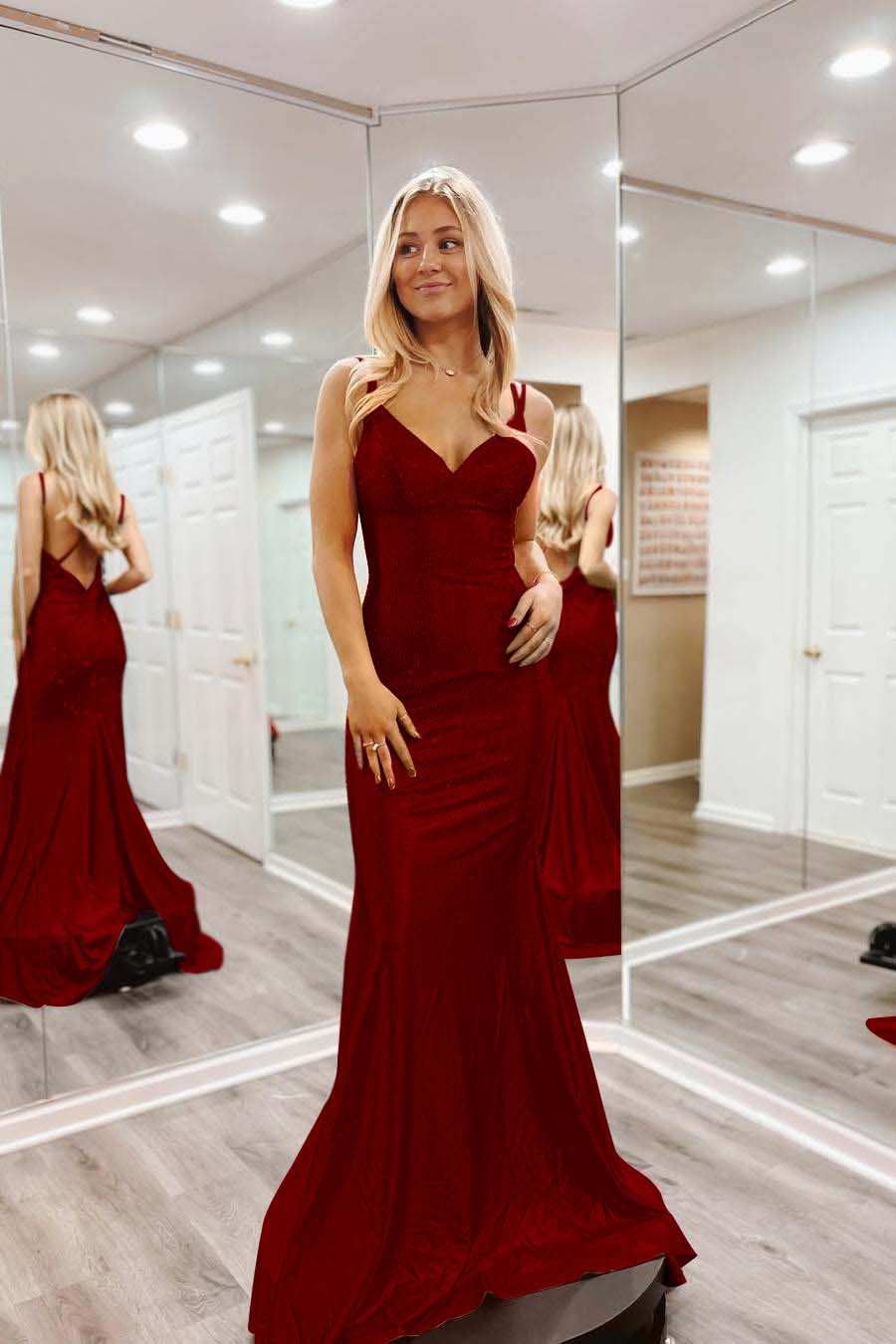 Shinning Orange Spaghtti Strap Sleeveless V Neck Mermaid Prom Dress with Beadings