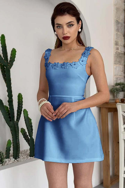 Chic White Satin Pearl Beaded Sleeveless Floral Applique Short Prom Dress