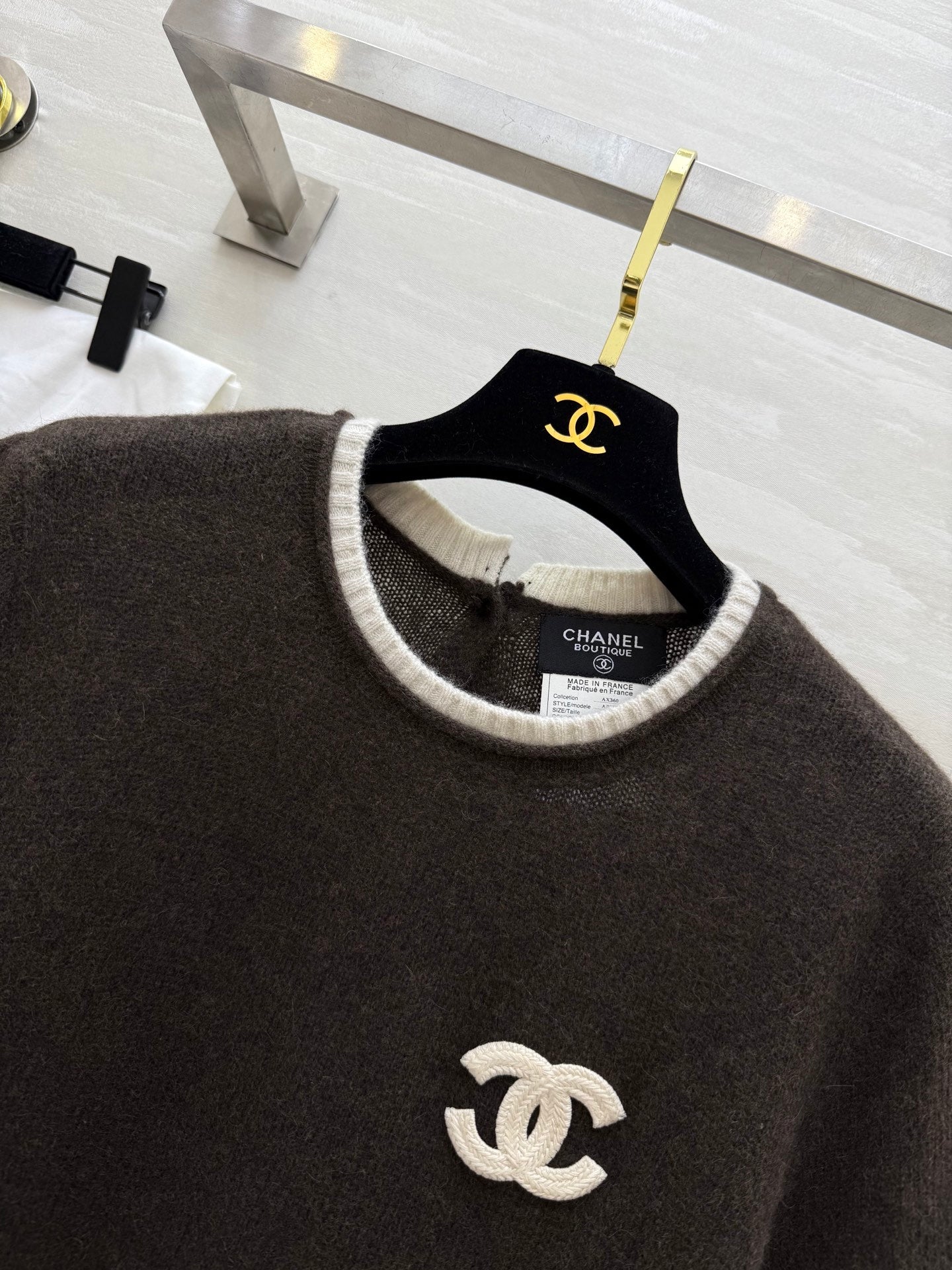 CHANEL SHORT SLEEVE TOP STYLE 263
