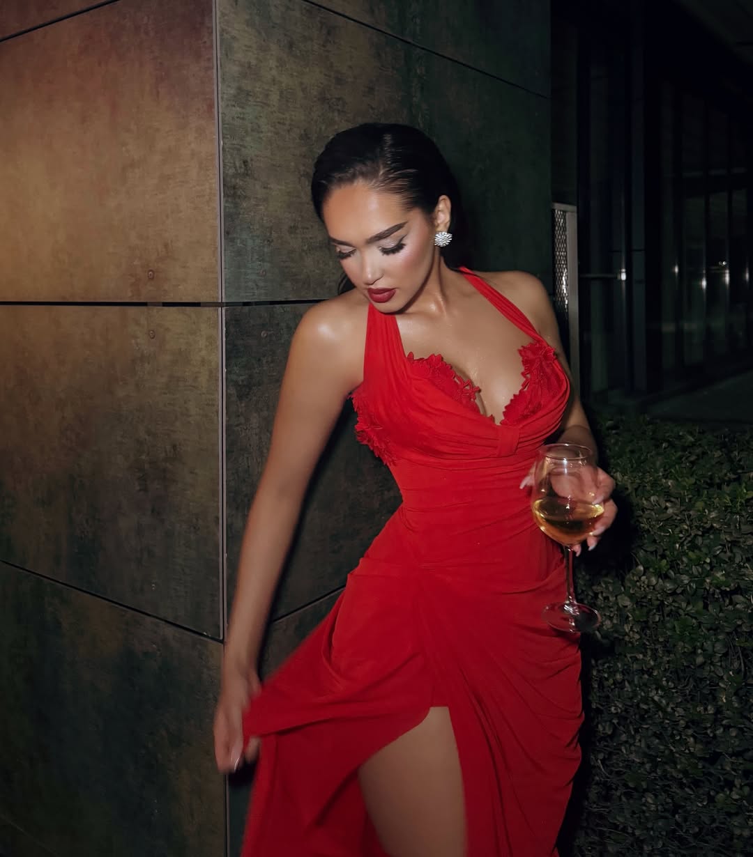 Red Sleeveless Halter Straps Slit Deep V-Neck Prom Dress