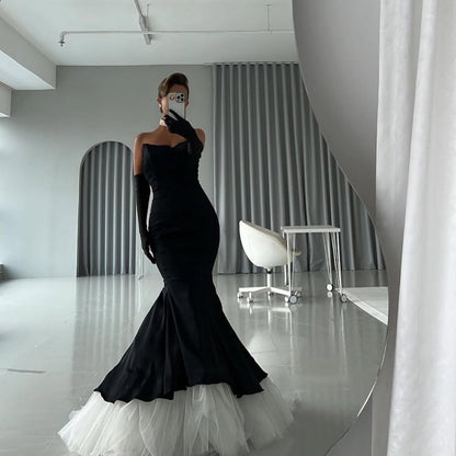 Luxurious Black Satin Sleeveless Strapless Mermaid Prom Dress with Gloves