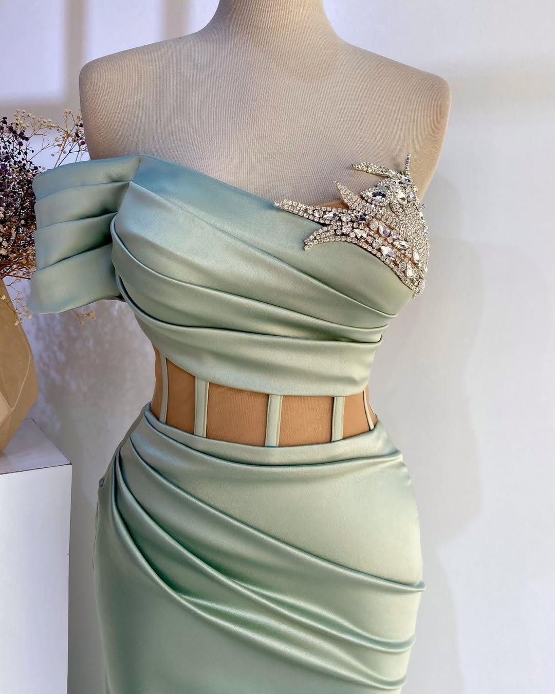 Mint Green Sleeveless Strapless Mermaid Beads Prom Dress