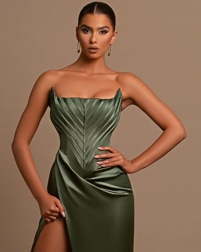 Elegant Dark Green Square Neck Slit Sleeveless Prom Dress With Pleats