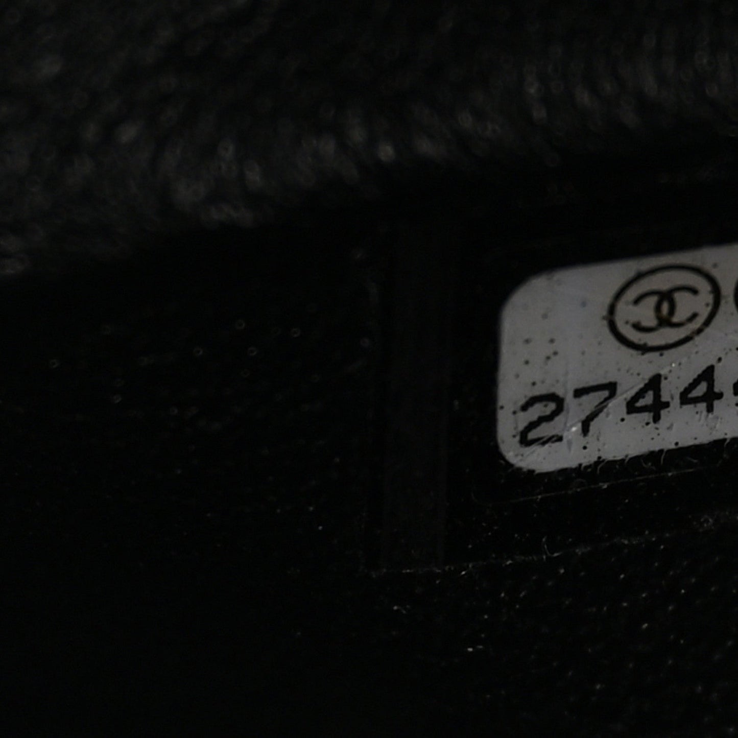 Crumpled Calfskin Chevron Quilted 2.55 Reissue 226 Black