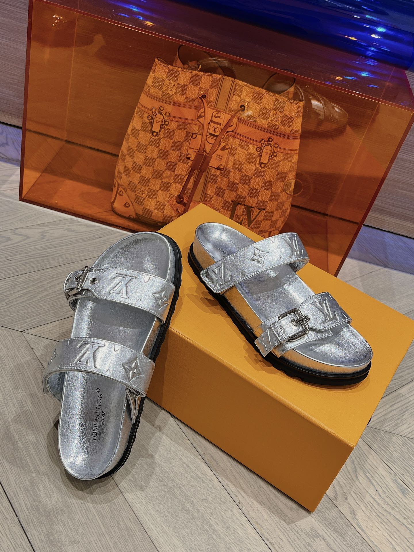 LV 2025 Monogram-embossed Silver Metallic Calfskin Sandal 437407