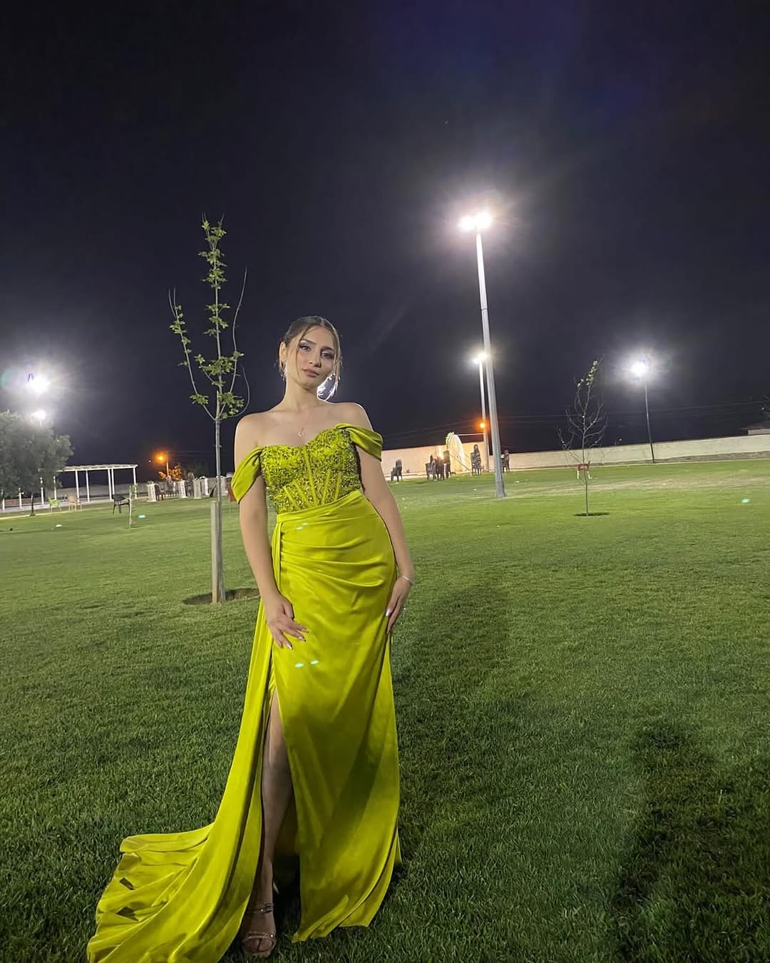 Sleeveless Strapless Off-Shoulders Sweetheart Beads Prom Dress